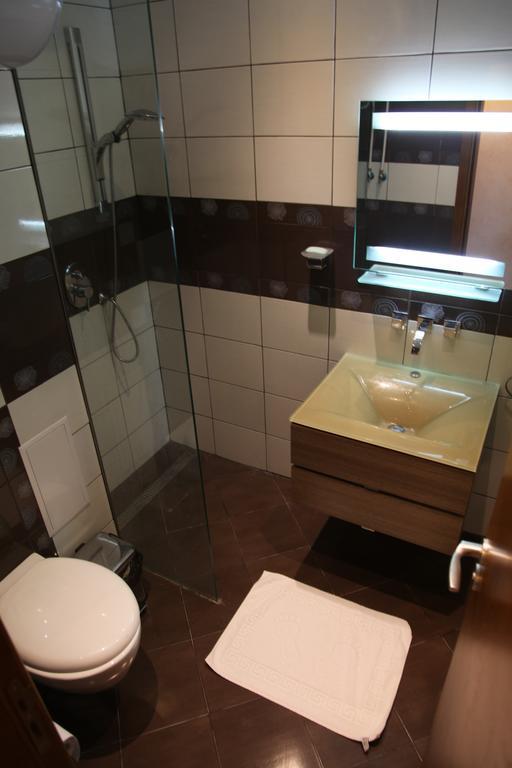 Apartment In St. Constantine And Helena Св. Св. Константин и Елена Стая снимка