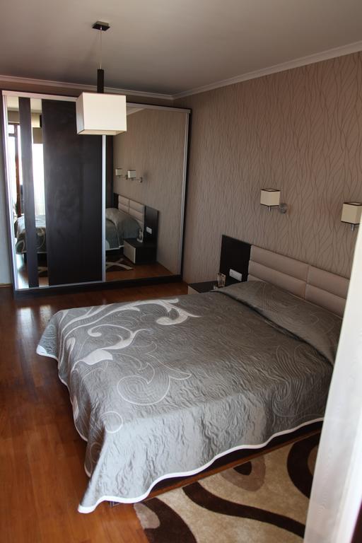 Apartment In St. Constantine And Helena Св. Св. Константин и Елена Екстериор снимка
